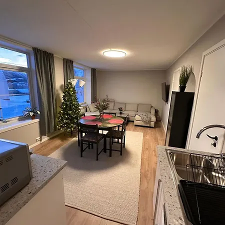 Aurora View With Free Parking 트롬쇠