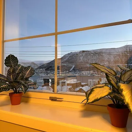 Aurora View With Free Parking Appartement